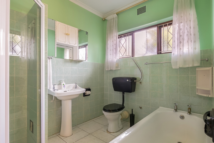 4 Bedroom Property for Sale in Plumstead Western Cape
